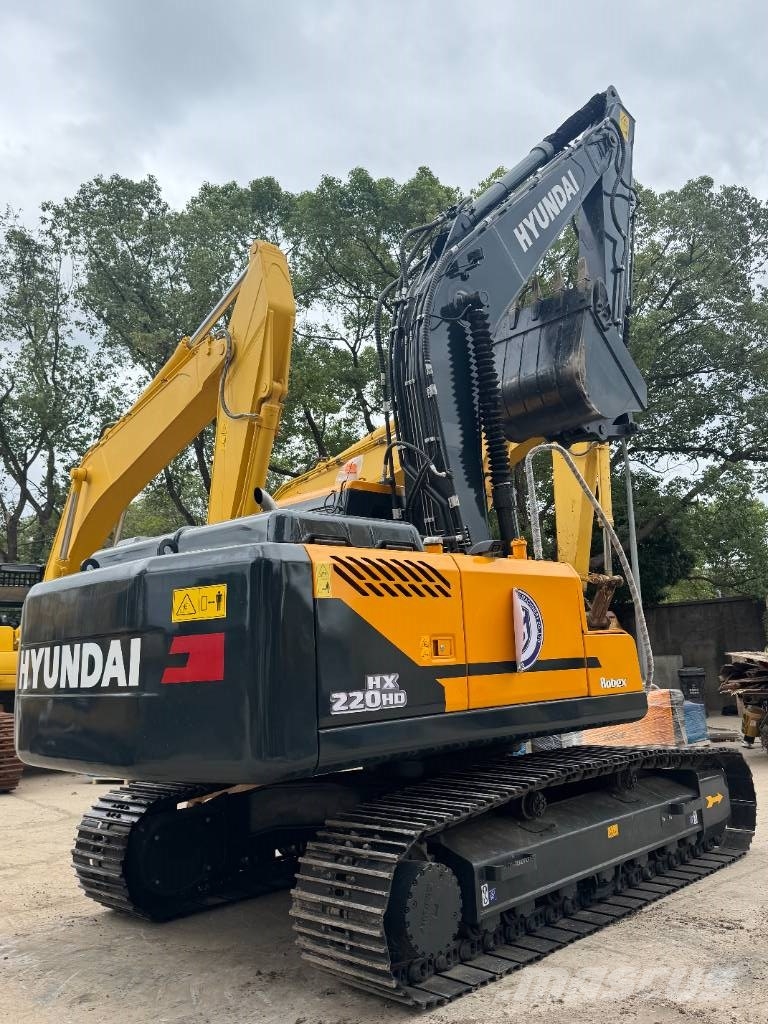 Hyundai HX 220 Bageri guseničari