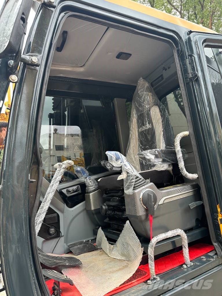 Hyundai HX 220 Bageri guseničari