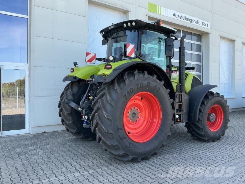 CLAAS AXION 870 CMATIC FOCUS Traktoren