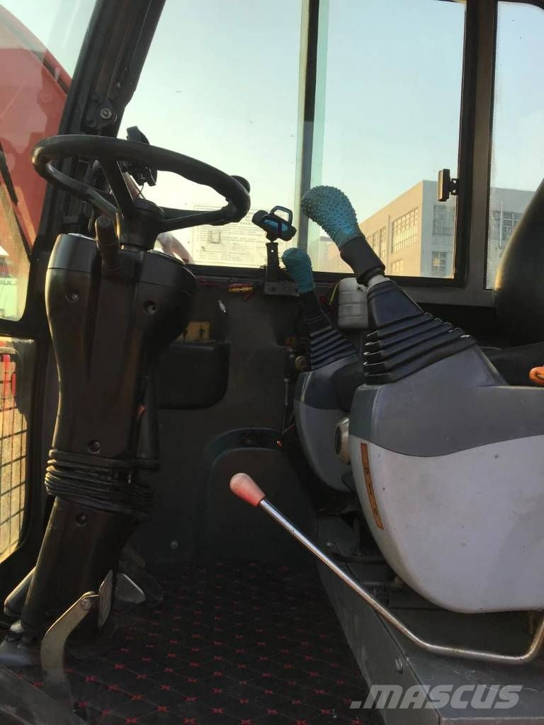 Hitachi ZX 80 Midi bagri 7t – 12t