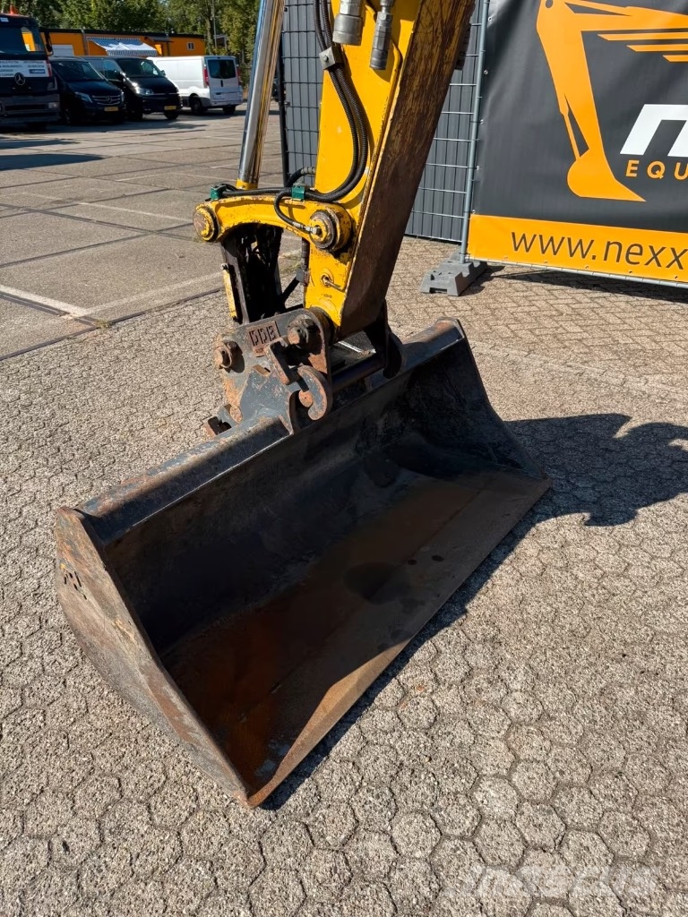 Komatsu PW 98 MR-10 Εκσκαφείς με τροχούς - λάστιχα