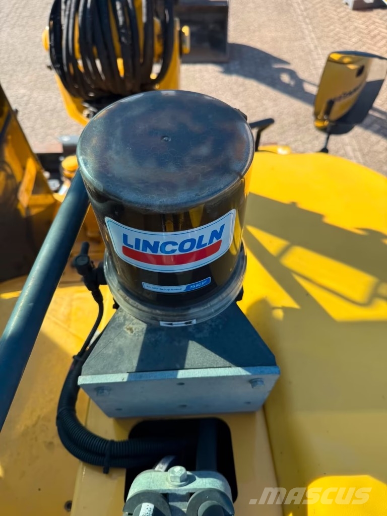 Komatsu PW 98 MR-10 Εκσκαφείς με τροχούς - λάστιχα