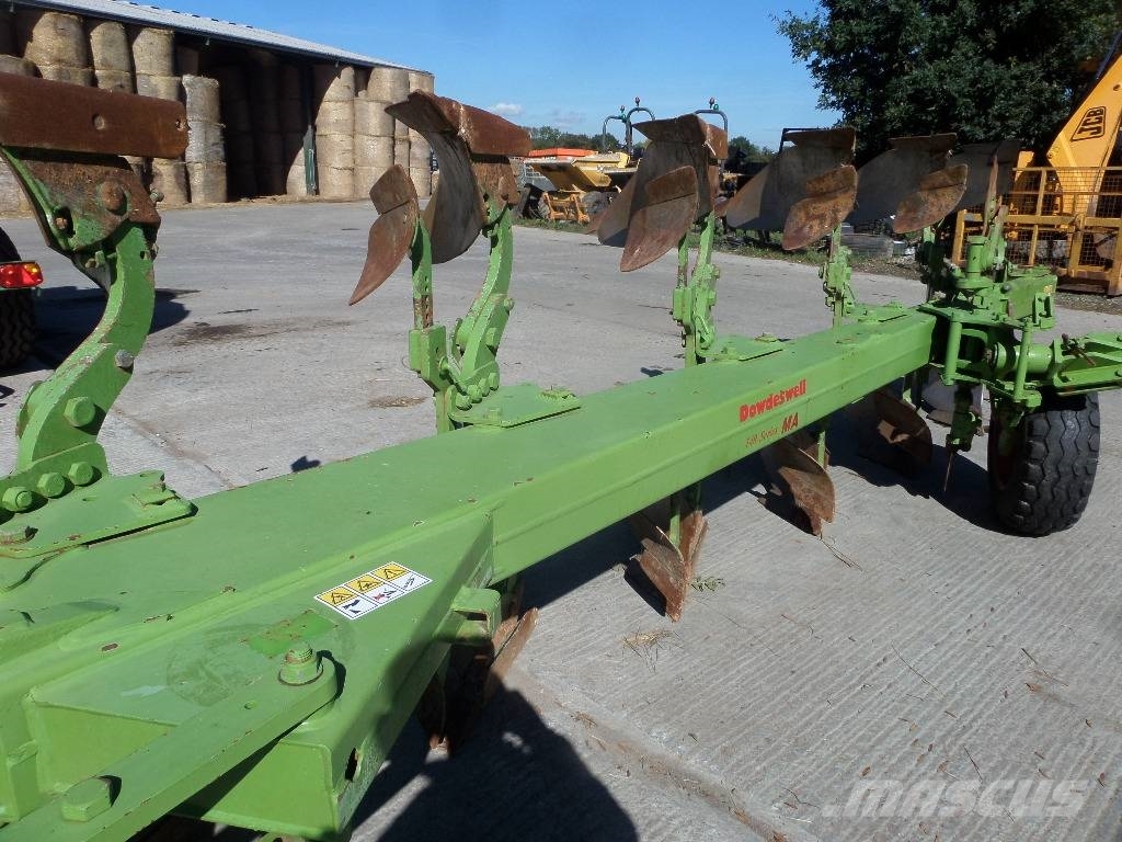 Dowdeswell 7 furrow reversible plough Vendeploger