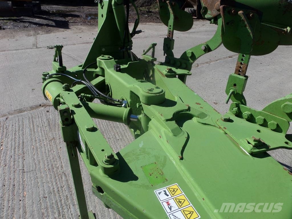Dowdeswell 7 furrow reversible plough Vendeploger