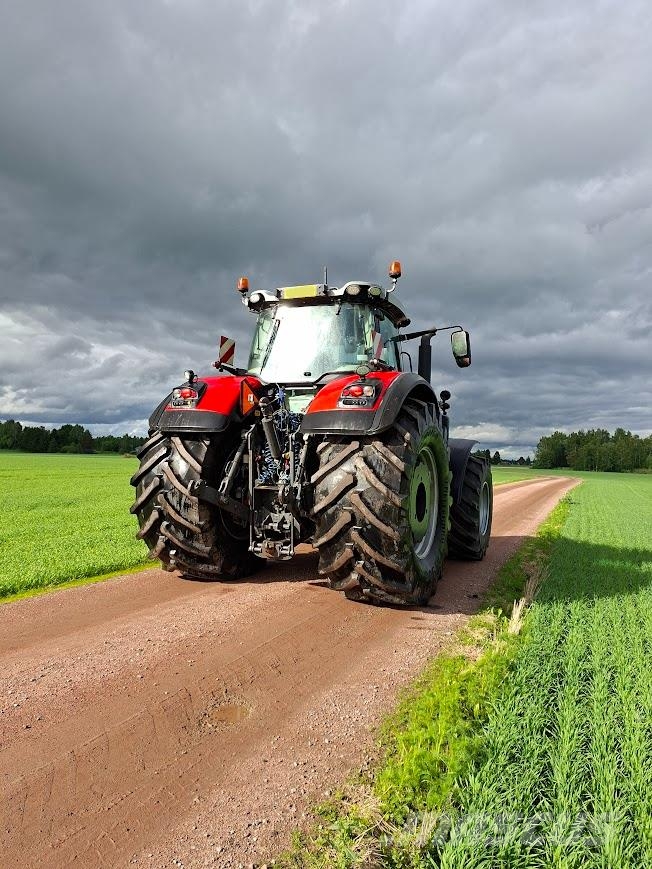 Massey Ferguson 8740S Dyna-VT Stage5 Traktoren