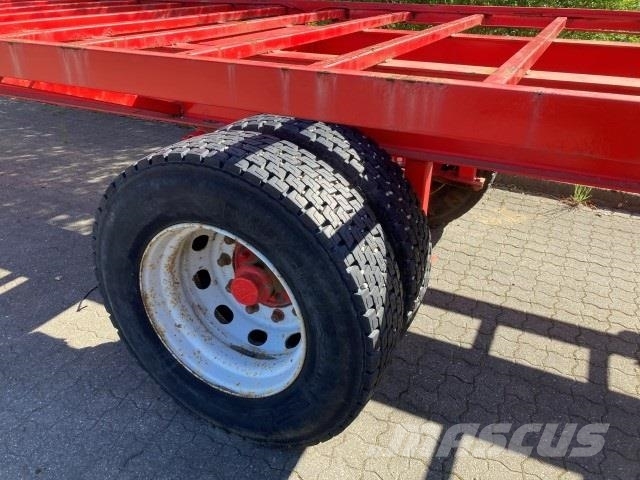 - - - Ballevogn 傾卸式拖車