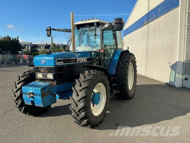 Ford 8240 SLE 4WD Traktoriai