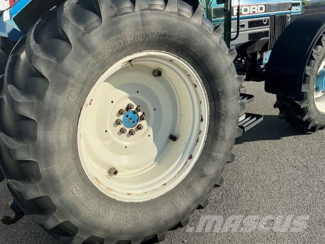 Ford 8240 SLE 4WD Traktoriai