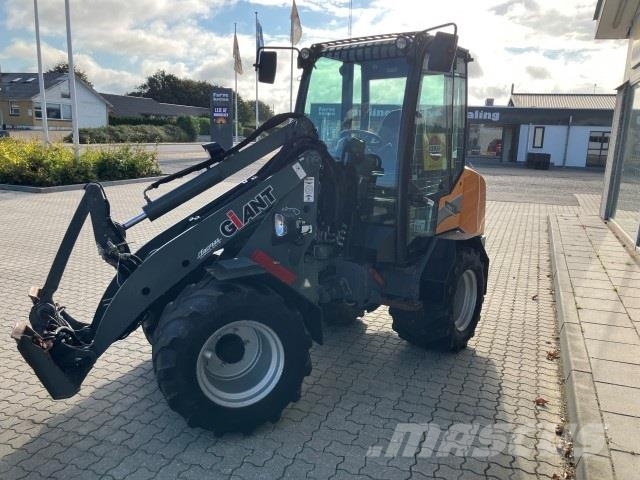 GiANT G2700 HD Plus minilæsser لوادر صغيرة