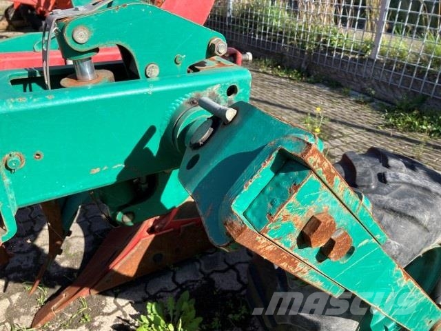 Kverneland 5 furet EG100-300 Arados reversibles suspendidos