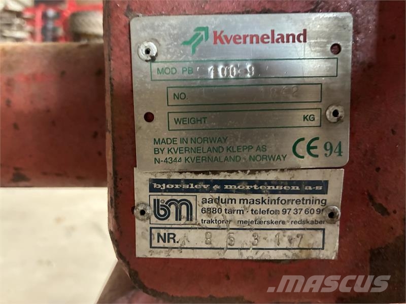Kverneland 7 FURET PX100-9 Wentelploegen