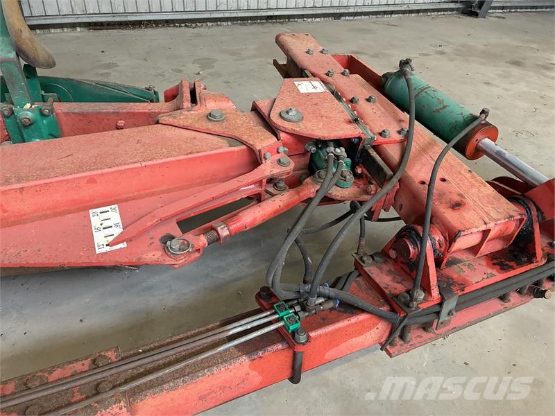 Kverneland 7 FURET PX100-9 Wentelploegen
