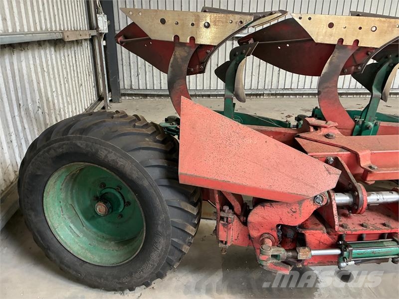 Kverneland 7 FURET PX100-9 Wentelploegen