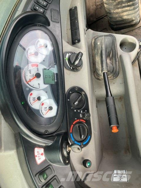 New Holland B115C CP Ekskavatoriniai krautuvai