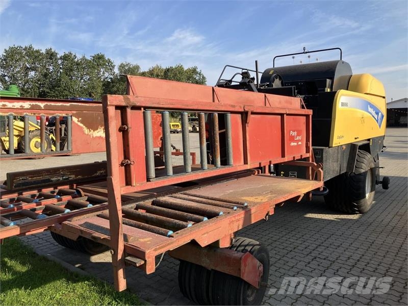 New Holland BB9060 Pressere til firkantede baller