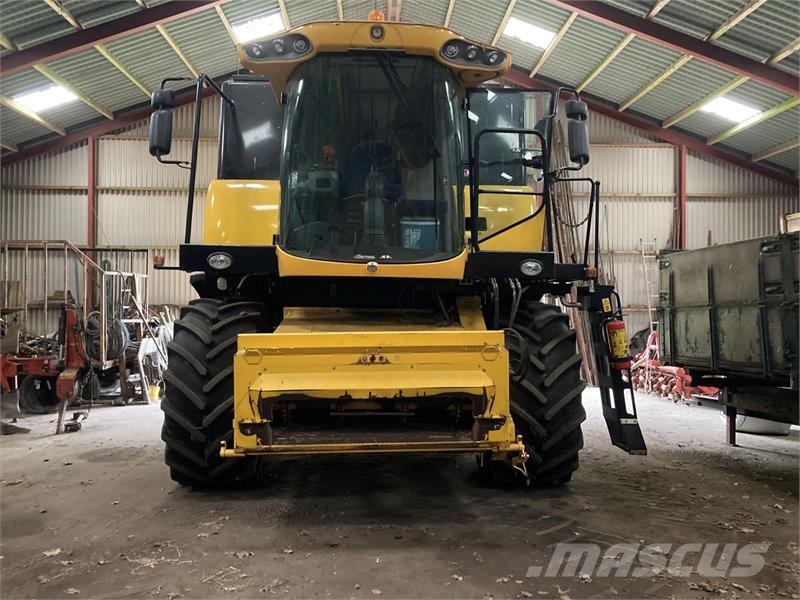 New Holland CX6090 SS (SFK) Mähdrescher
