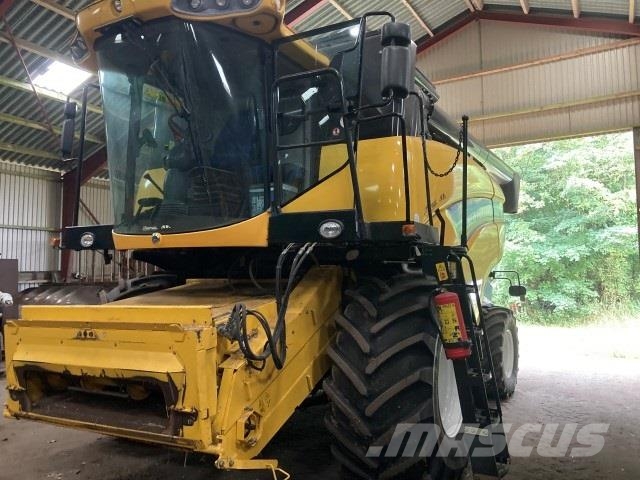New Holland CX6090 SS (SFK) Mähdrescher