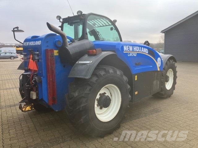 New Holland lm7.42 Teleskoplastare