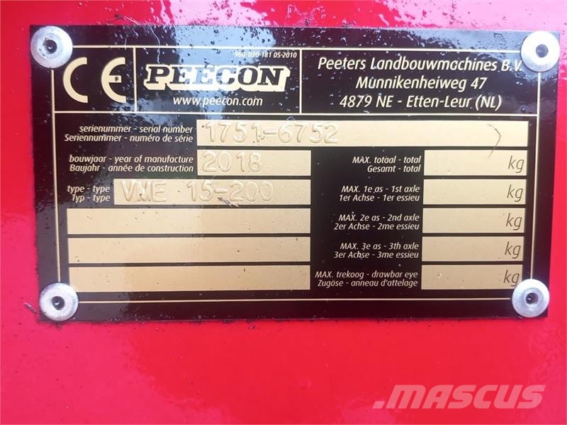 Peecon VME 15-200 FULDFODER ملقمات خلاط