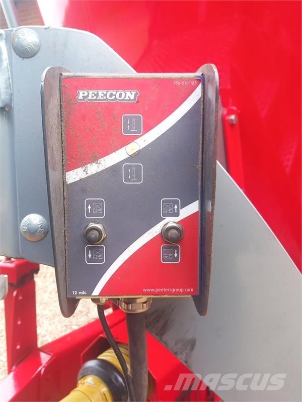 Peecon VME 15-200 FULDFODER ملقمات خلاط