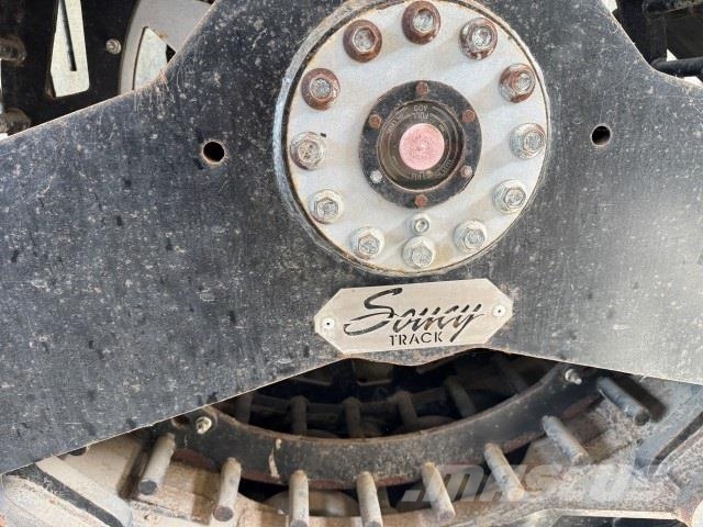 - - - SOUCY TRACK BÆLTER Gąsienice, łańcuchy i podwozia