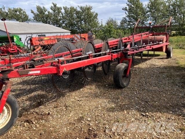 Tonutti V16 RIVE Rakes and tedders