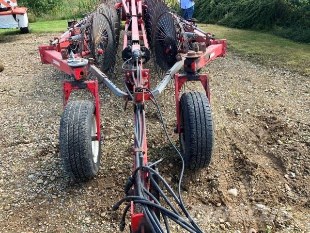 Tonutti V16 RIVE Rakes and tedders