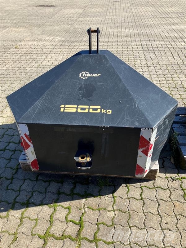 MO Implements Frontvægt 1500 kg Esiraskused