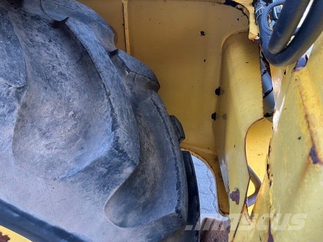 New Holland LB115 RENDEGRAVER Kotrórakodók