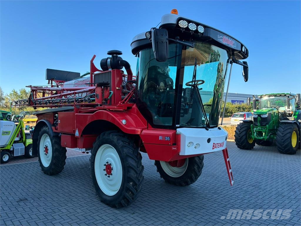 Bateman RB35 Self-propelled sprayers