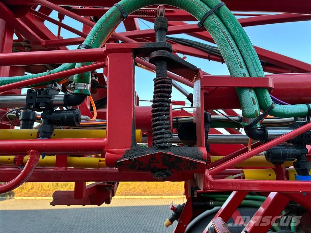 Bateman RB35 Self-propelled sprayers