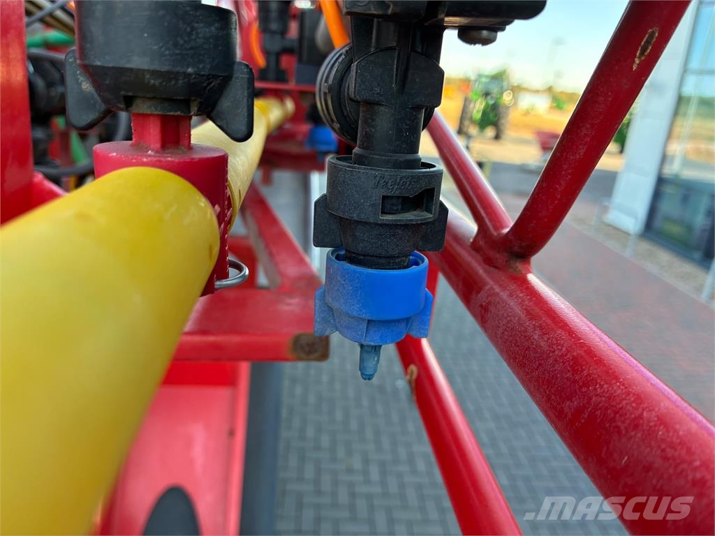 Bateman RB35 Self-propelled sprayers