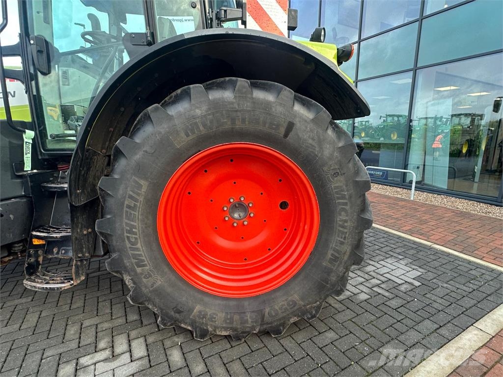 CLAAS Arion 610 Tractors