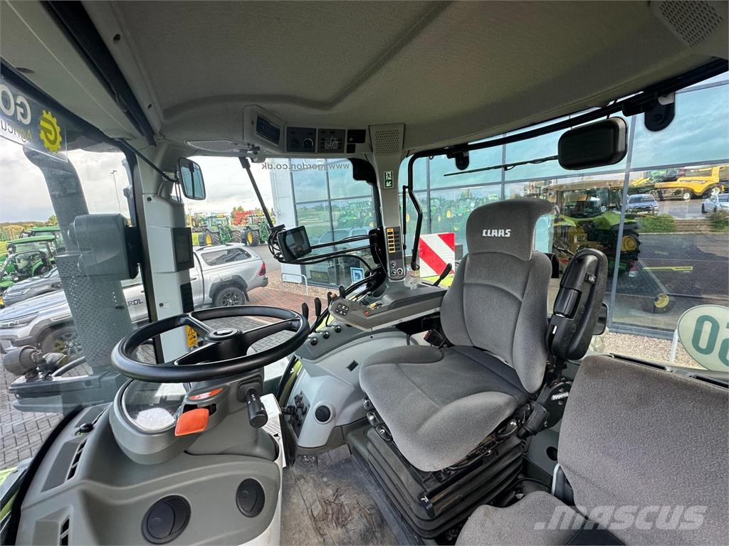CLAAS Arion 610 Tractors