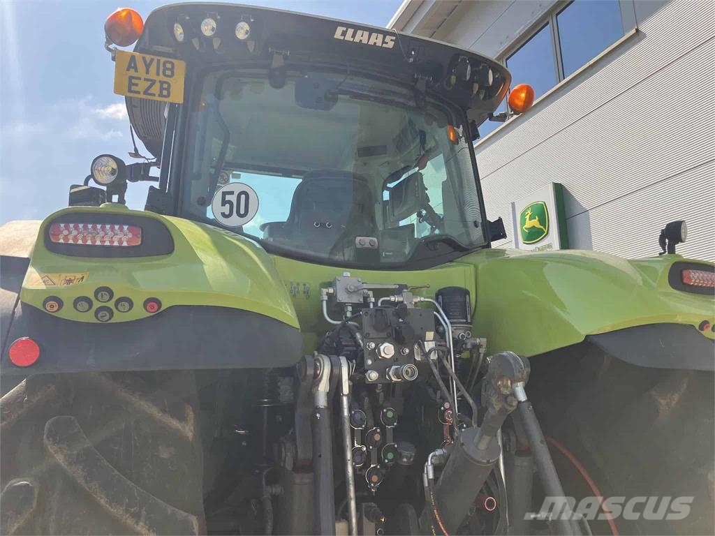 CLAAS Axion 870 Tractors