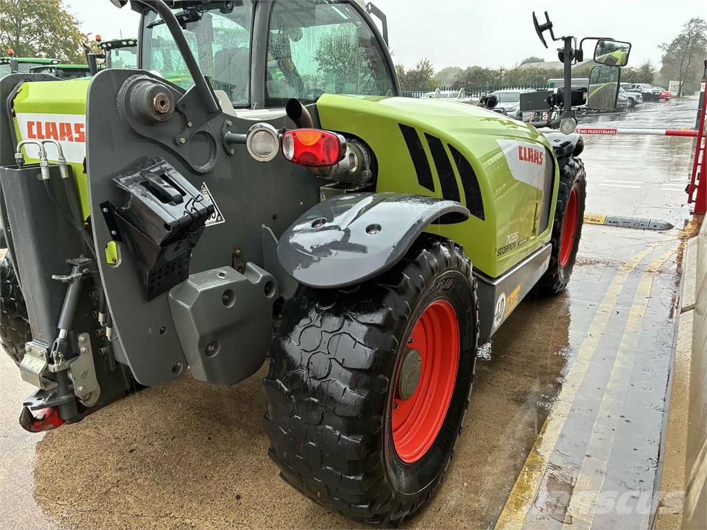 CLAAS Scorpion 7035 Põllumajanduslikud teleskoopkäitlejad