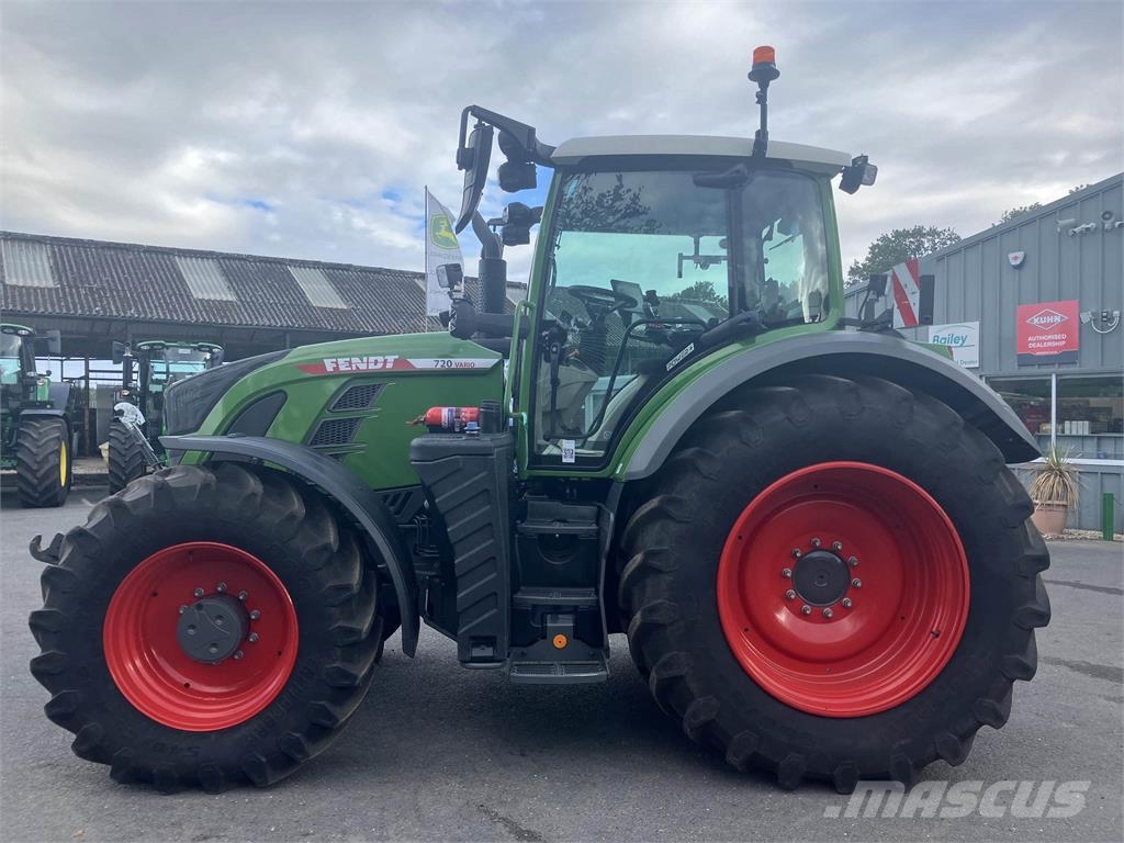 Fendt 720 Power+ الجرارات