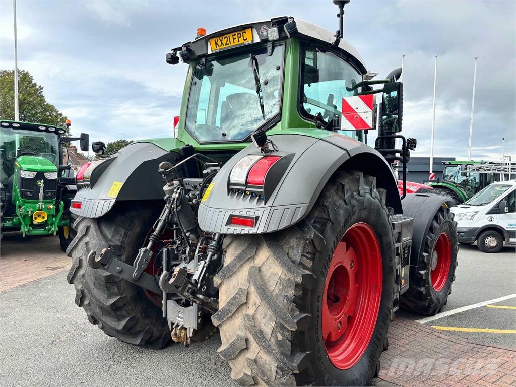 Fendt 828 Profi Plus Tractors
