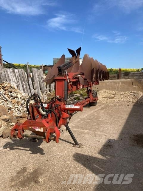  George Besson SPB9 Reversible ploughs