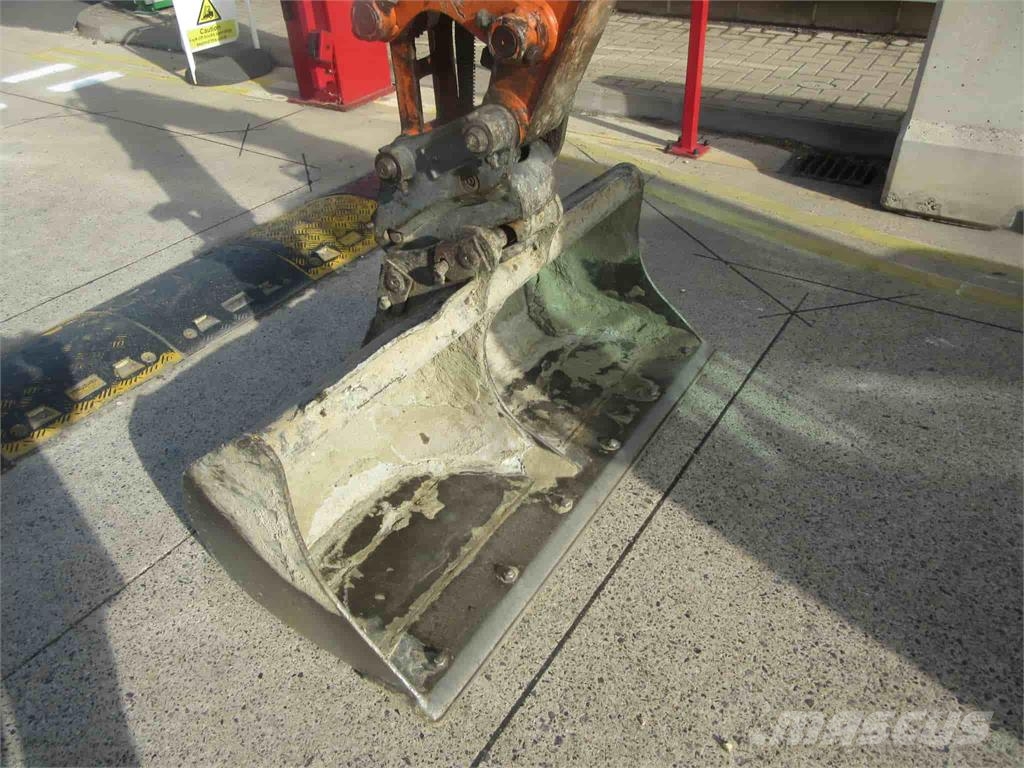 Hitachi ZX33U-5A Raupenbagger