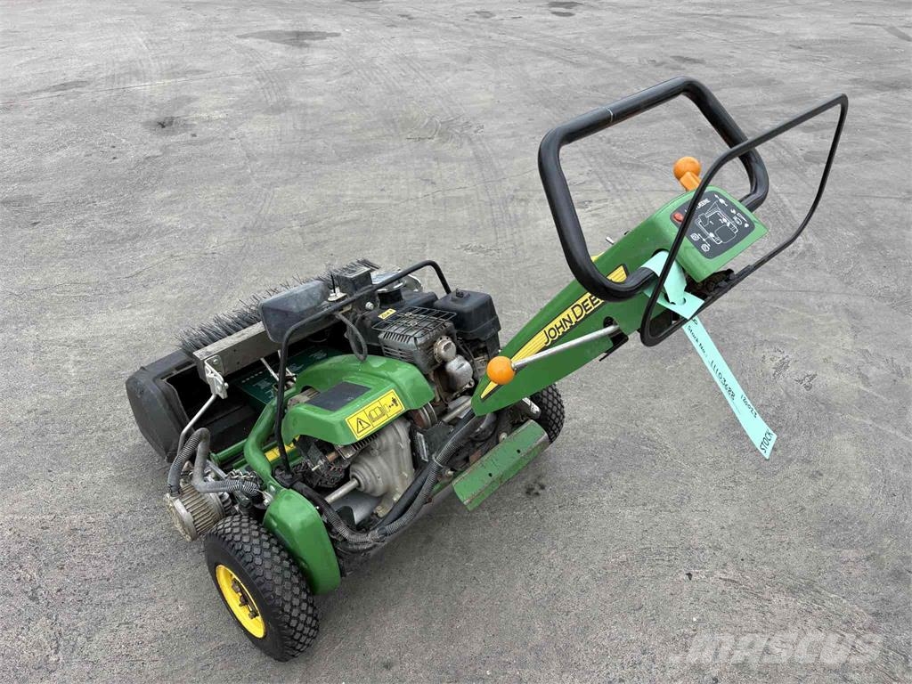 John Deere 220E Hybrid Greens Mower Walk-behind косилка