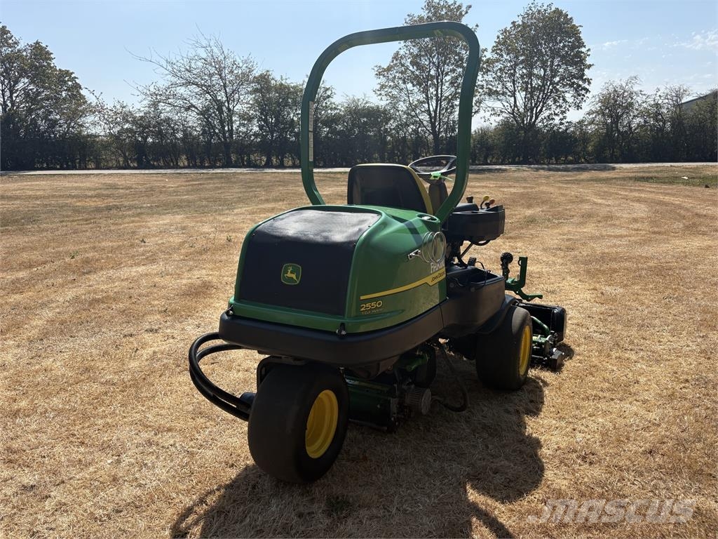 John Deere 2550EH Perässäkäveltävät leikkurit