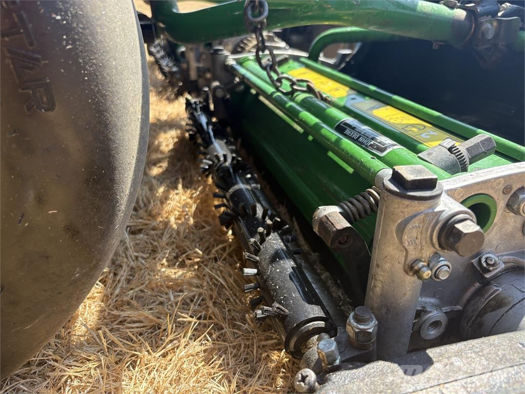 John Deere 2550EH Perässäkäveltävät leikkurit