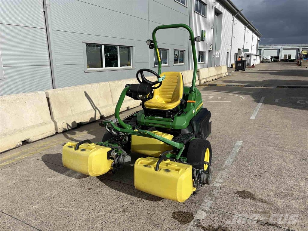 John Deere 2750E Hybrid Tosaerba a spinta