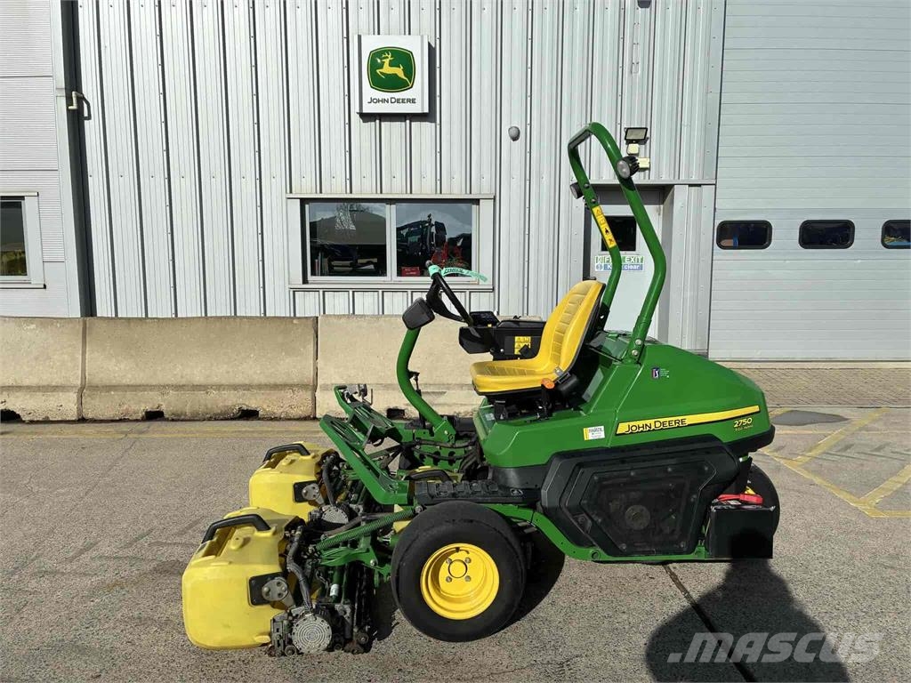 John Deere 2750E Hybrid Tosaerba a spinta