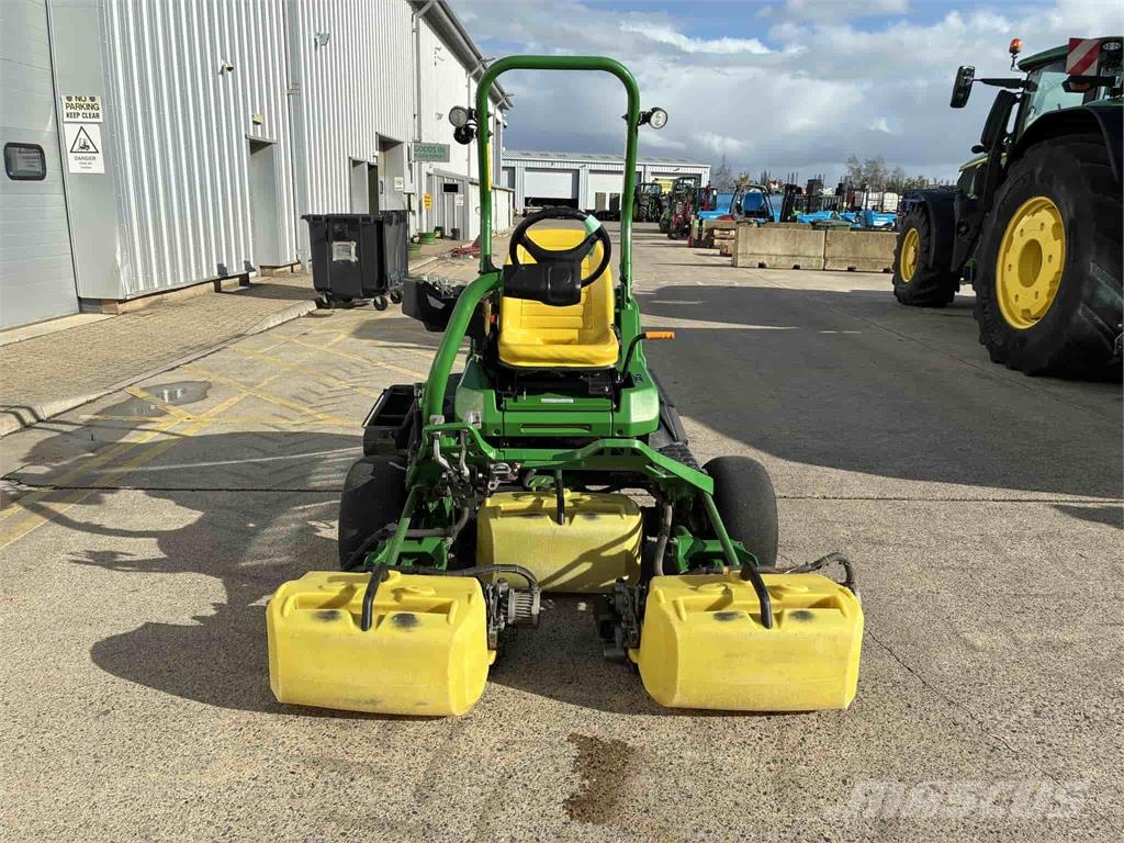 John Deere 2750E Hybrid Tosaerba a spinta