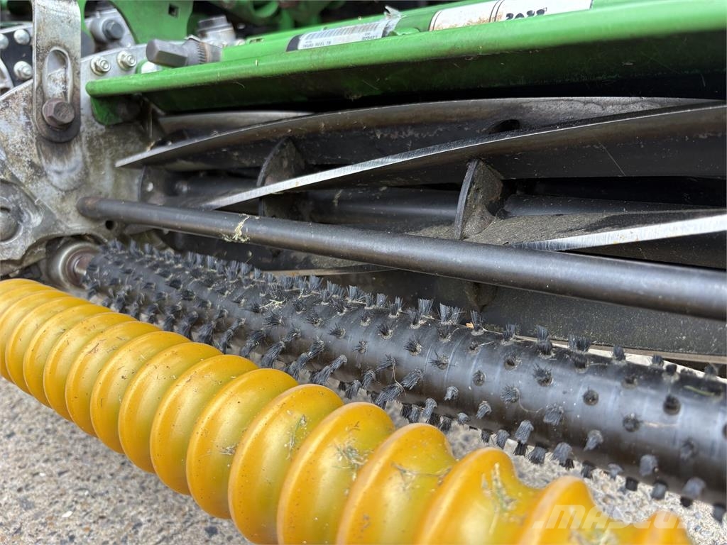John Deere 6080A Walk-behind mowers