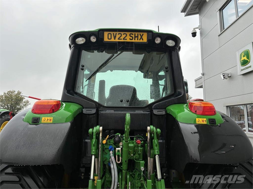 John Deere 6100M الجرارات