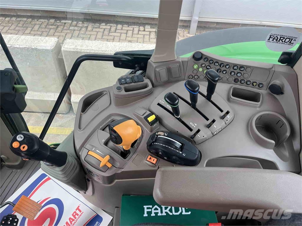 John Deere 6120M Traktoren
