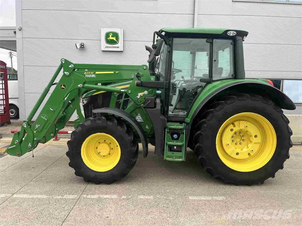 John Deere 6120M Traktoren
